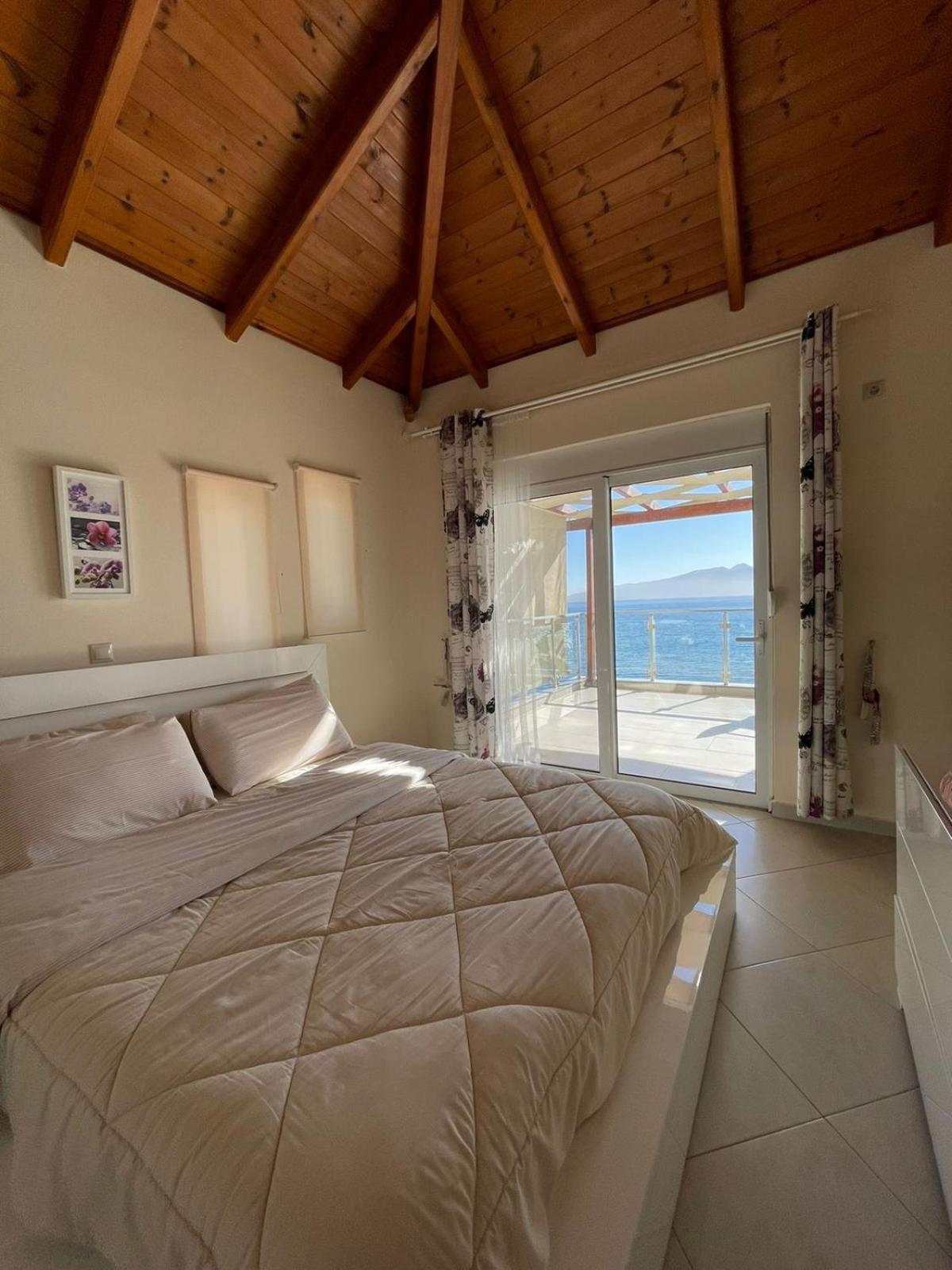 Anna Apartments Sarandë Esterno foto