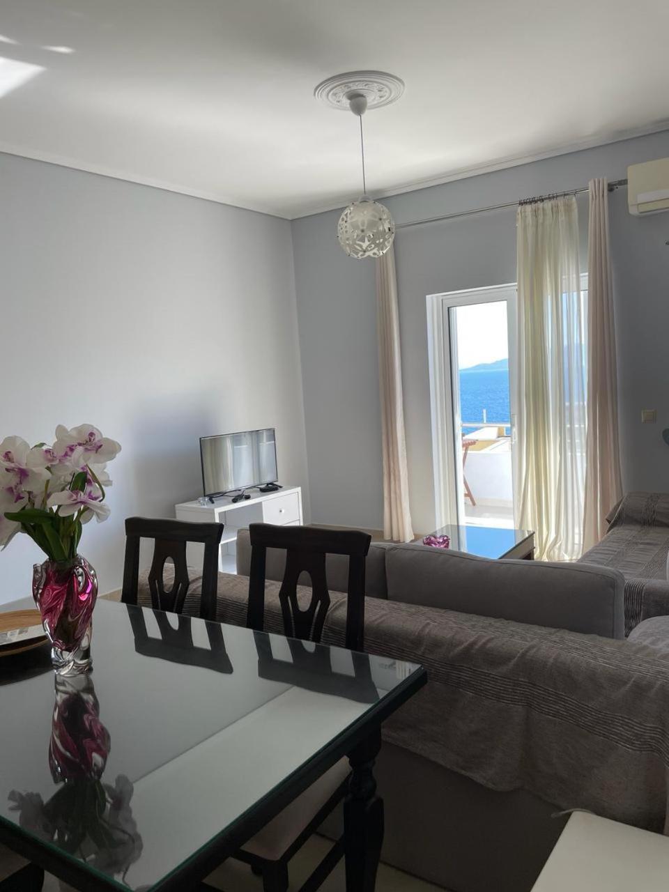 Anna Apartments Sarandë Esterno foto