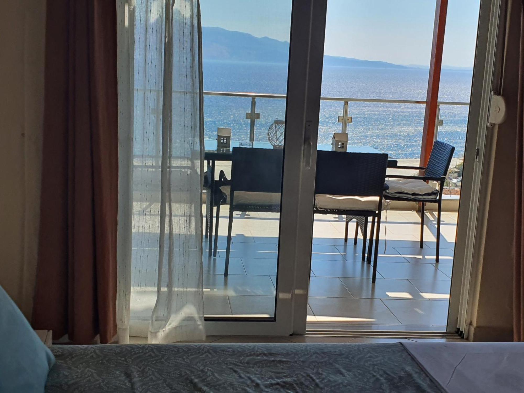 Anna Apartments Sarandë Esterno foto
