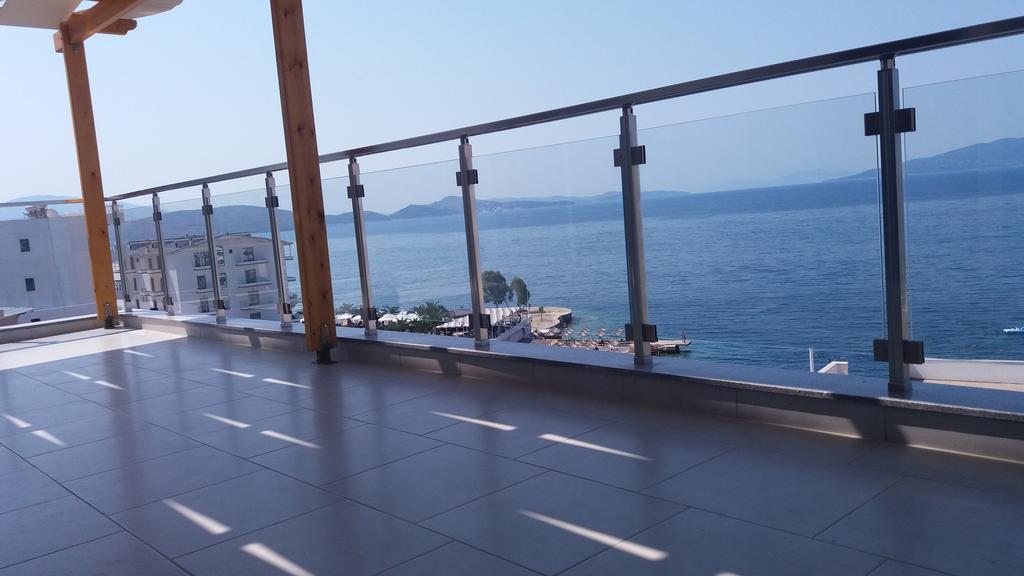 Anna Apartments Sarandë Esterno foto