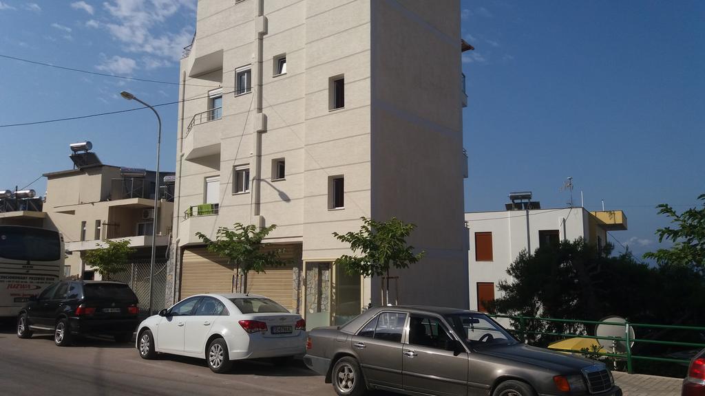 Anna Apartments Sarandë Esterno foto