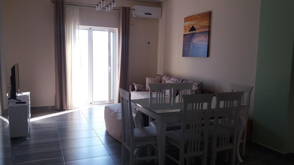 Anna Apartments Sarandë Esterno foto