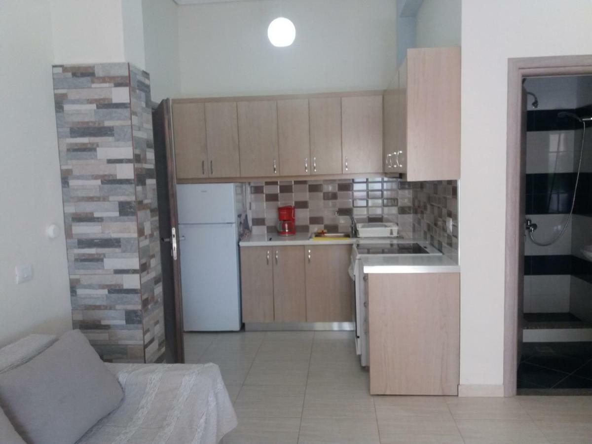 Anna Apartments Sarandë Esterno foto